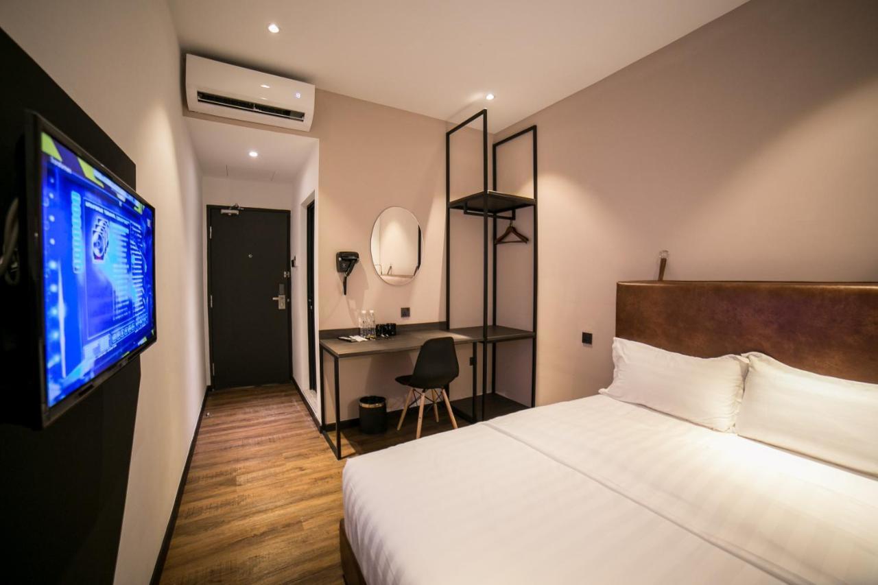 Eureka Hotel Penang Байан-Лепас Экстерьер фото